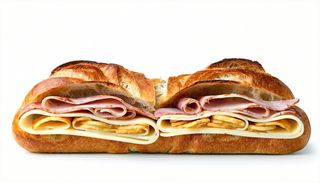 Panino con porchetta, provola e patatine