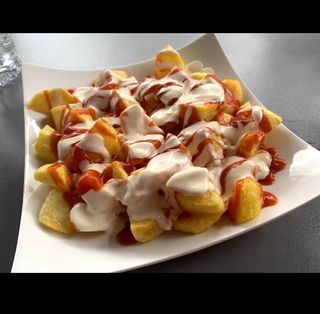 Patatas Braviolis  (Ración)