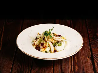 Salata halloumi