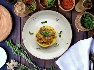 Бефстроган з картопляним пюре (270g)