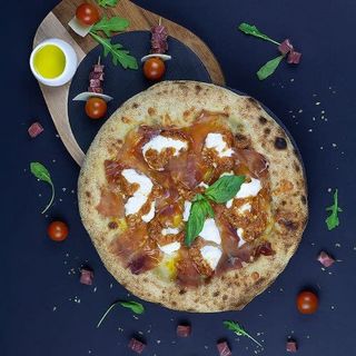 Pizza Blanca Metrópolis