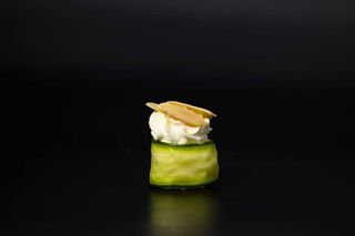 107.Gunkan ucchini philadelphia mandole