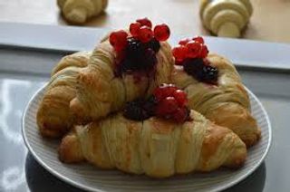 Brioche artigianale ai frutti di bosco