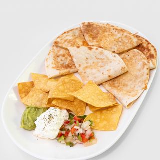 Quesadillas De Pollo Y Bacon