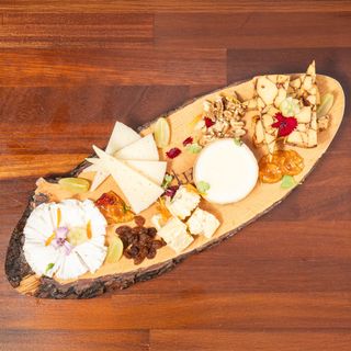 Tabla Gourmet de 5 Quesos Premium