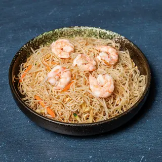 Spaghetti di riso con gamberi