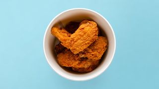 Малка кофа панирани крилца