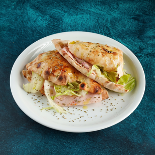 Pollo e Pesto sendvič