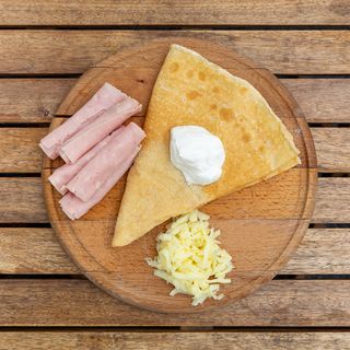 Slane palačinke sa šunkom, kačkavaljem i pavlakom