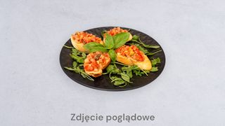 Bruschetta z pomidorami i bazylią