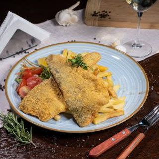 Păstrăv file în făină de mălai