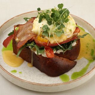 ბენედიქტი ბეკონით