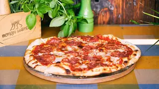 Pizza Salame