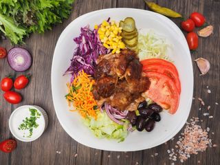 Salată kebab vițel