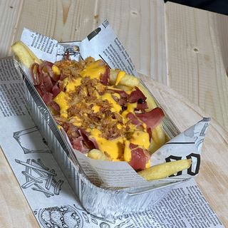 Cartofi cu bacon si sos cedar