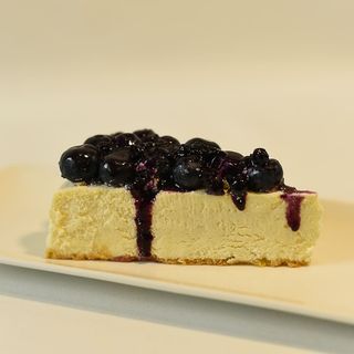 ჩიზქეიქი ლურჯი მოცვის ზედსართით