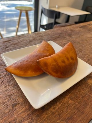 Empanada de Carne Mechada 