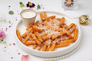 Батат із Пармезаном та Трюфельним соусом (150г)