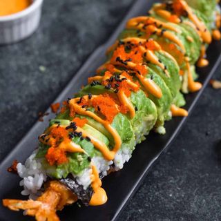 82.Dragón Roll (8p)