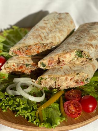 მეგა შაურმა