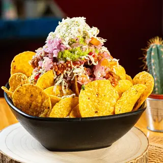 Nachos con carne criolla