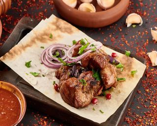 Шашлик із свиного ошийка (170/50г)