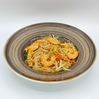 Spaghetti di riso con gamberi