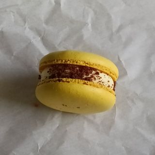 Макаронс Банан-нутелла