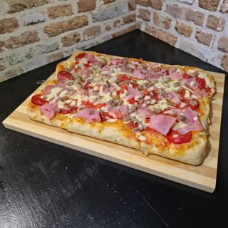 Pizza Meat Lover Familiar