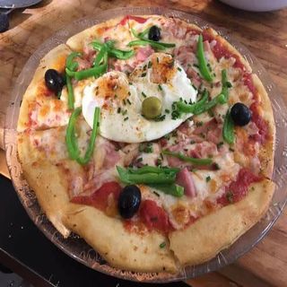 Pizza Huevona (Mediana)