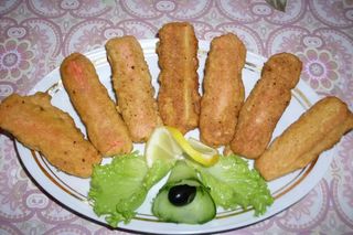 26 Панирани рулца от раци