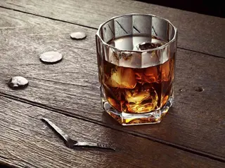 TULLAMORE D.E.W. 50 ML