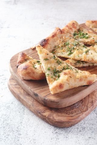 FOCACCIA DI AGLIO