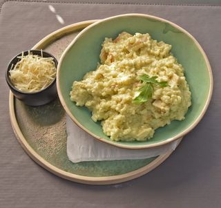 Rižoto sa piletinom i pestom 350gr