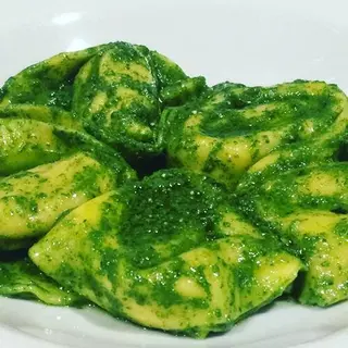 Capelleti Giganti Di Ricotta E Funghi