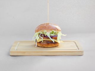 Burger wegetariański z serem