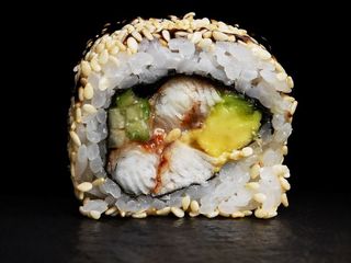 КАЛІФОРНІЯ З ВУГРОМ РОЛ (200g)