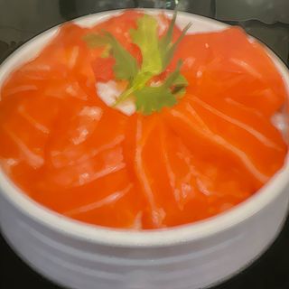 80a.Salmón Chirashi (10 Pzs.)