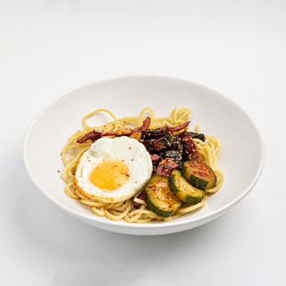 Китайская лапша с черными бобами