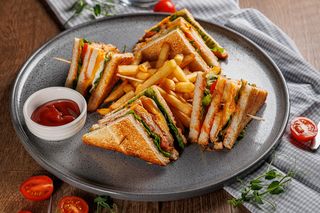 Сэндвич с курицей (300г)