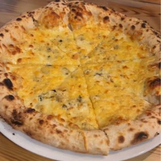 Pizza 4 Formaggi Con Gorgonzola