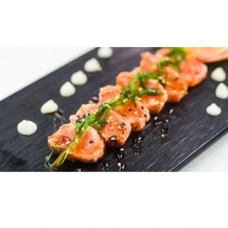 70 Tataki De Salmón Flameado (5 Pzs.)