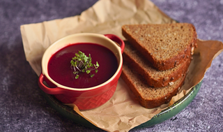 Курячий паштет з вишнево-виним соусом
