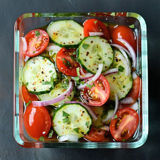 კიტრი-პომიდვრის სალათი