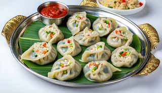 Veg steamed momos 10 szt.