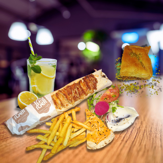 Sandwich Viande Hachée Libanaise + Dessert + Limonade Libanaise