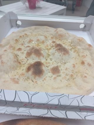 Focaccia olio, sale e rosmarino