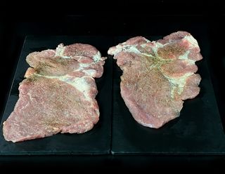 Шніцель З Ошийка Свиного (2шт)400г)