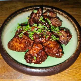 ქათმის ფრთები ბბქ