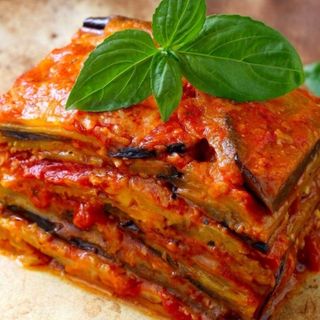 Parmigiana di melanzane /  Berenjenas parmigiana